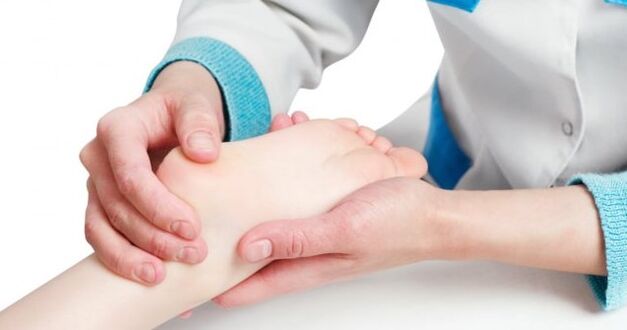 Foot valgus deformation in children